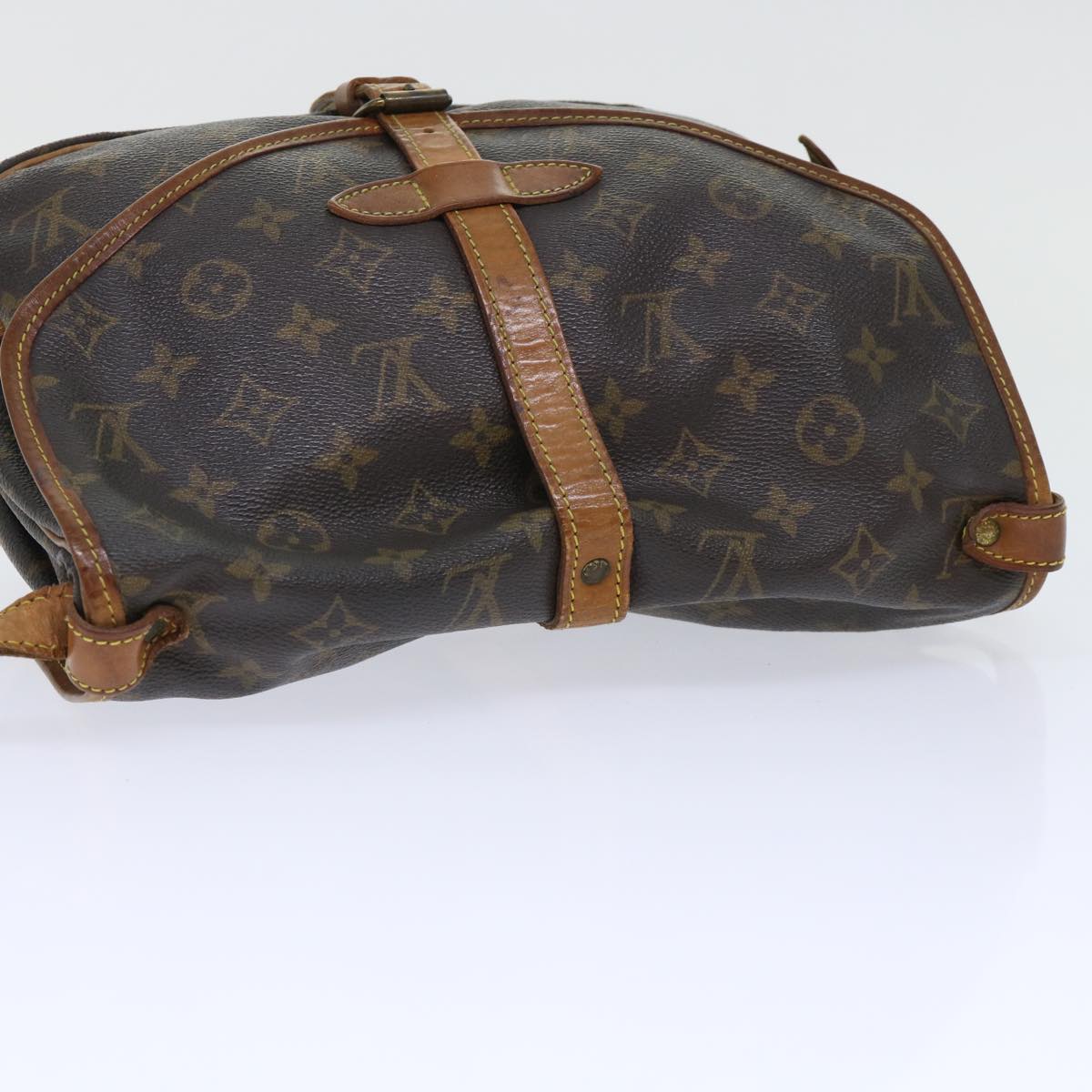 LOUIS VUITTON Monogram Saumur 30 Shoulder Bag M42256 LV Auth 50717