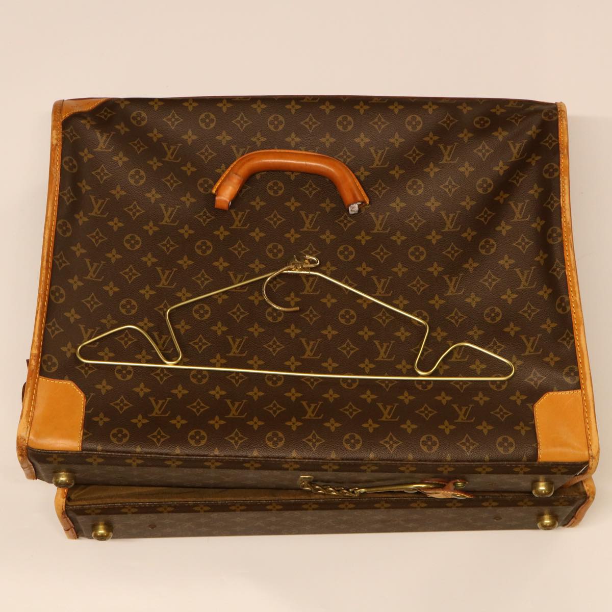 LOUIS VUITTON Monogram Portable Cabin Garment Cover M23420 LV Auth 50757