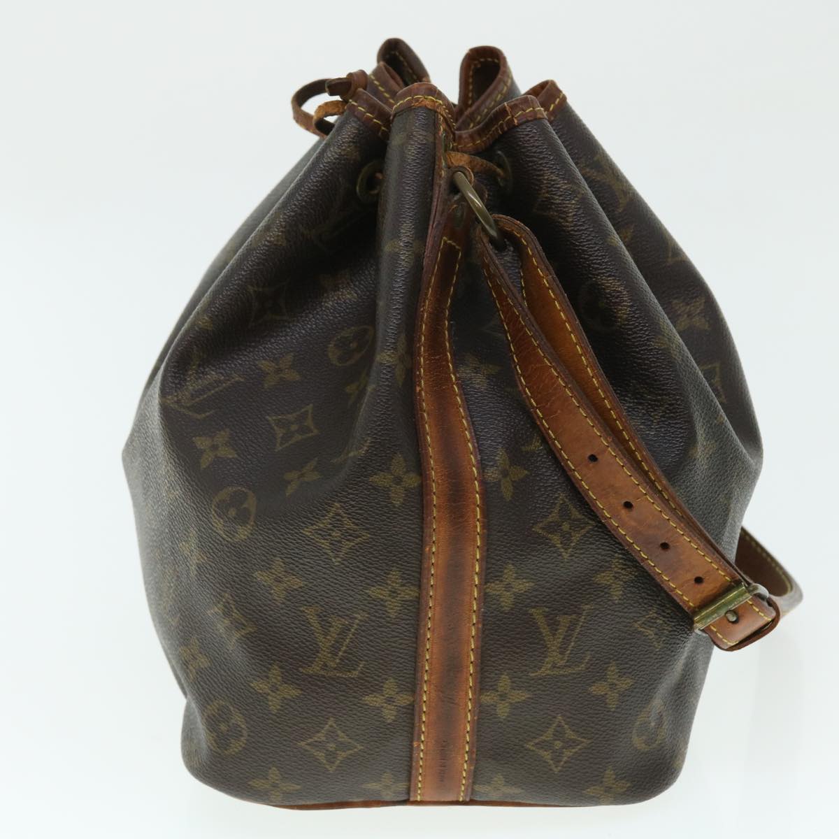 LOUIS VUITTON Monogram Petit Noe Shoulder Bag M42226 LV Auth 50926