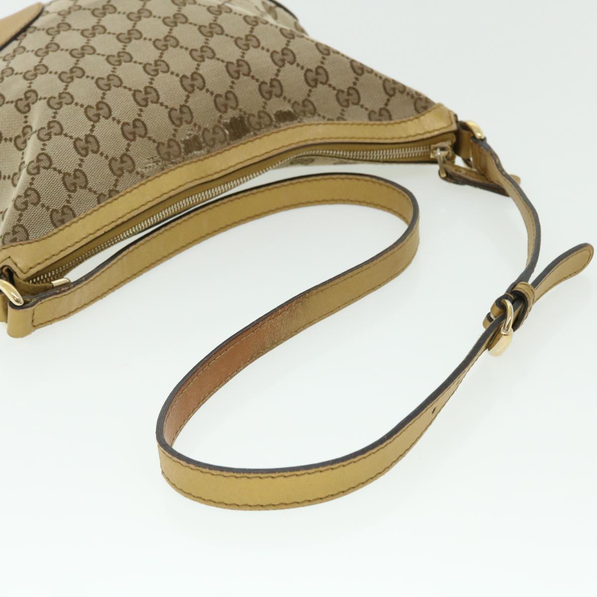 GUCCI GG Canvas Shoulder Bag Leather Beige Gold 257072 498879 Auth 50995