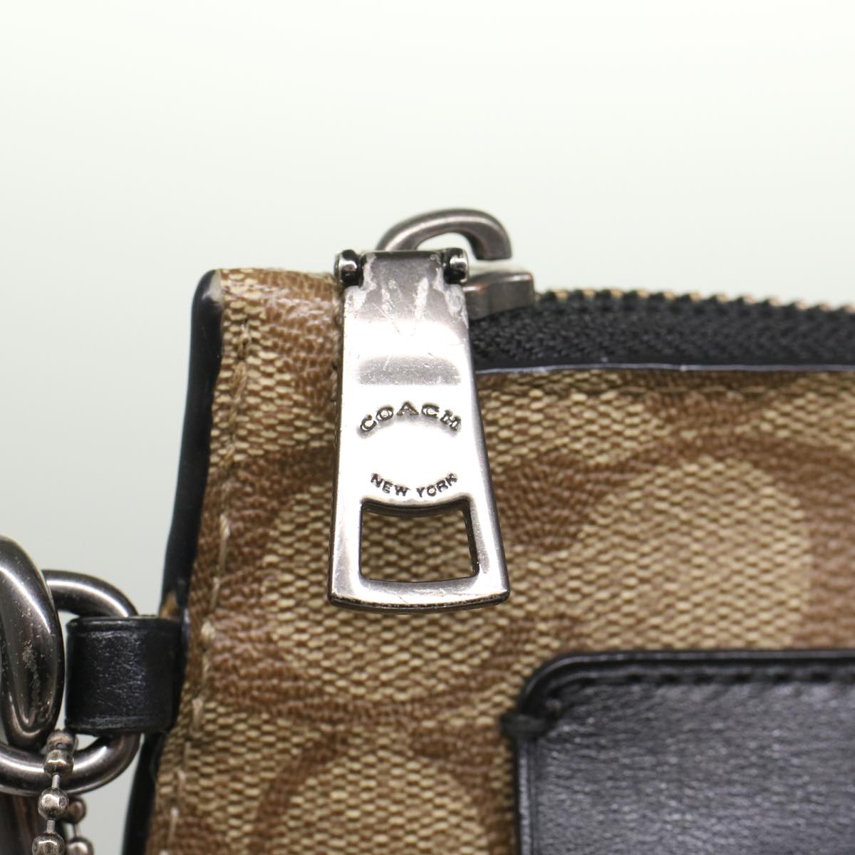 Coach Signature Canvas Clutch Bag PVC Leather Beige Auth 51057