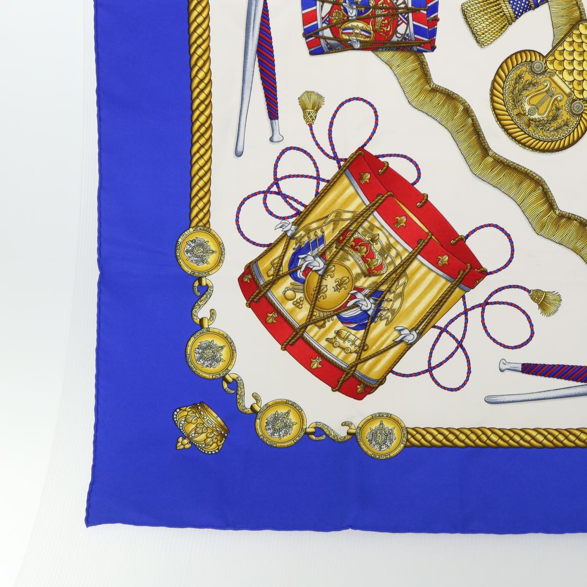 HERMES Carre 90 LES TAMBOURS Scarf Silk White Blue Red Auth 51104