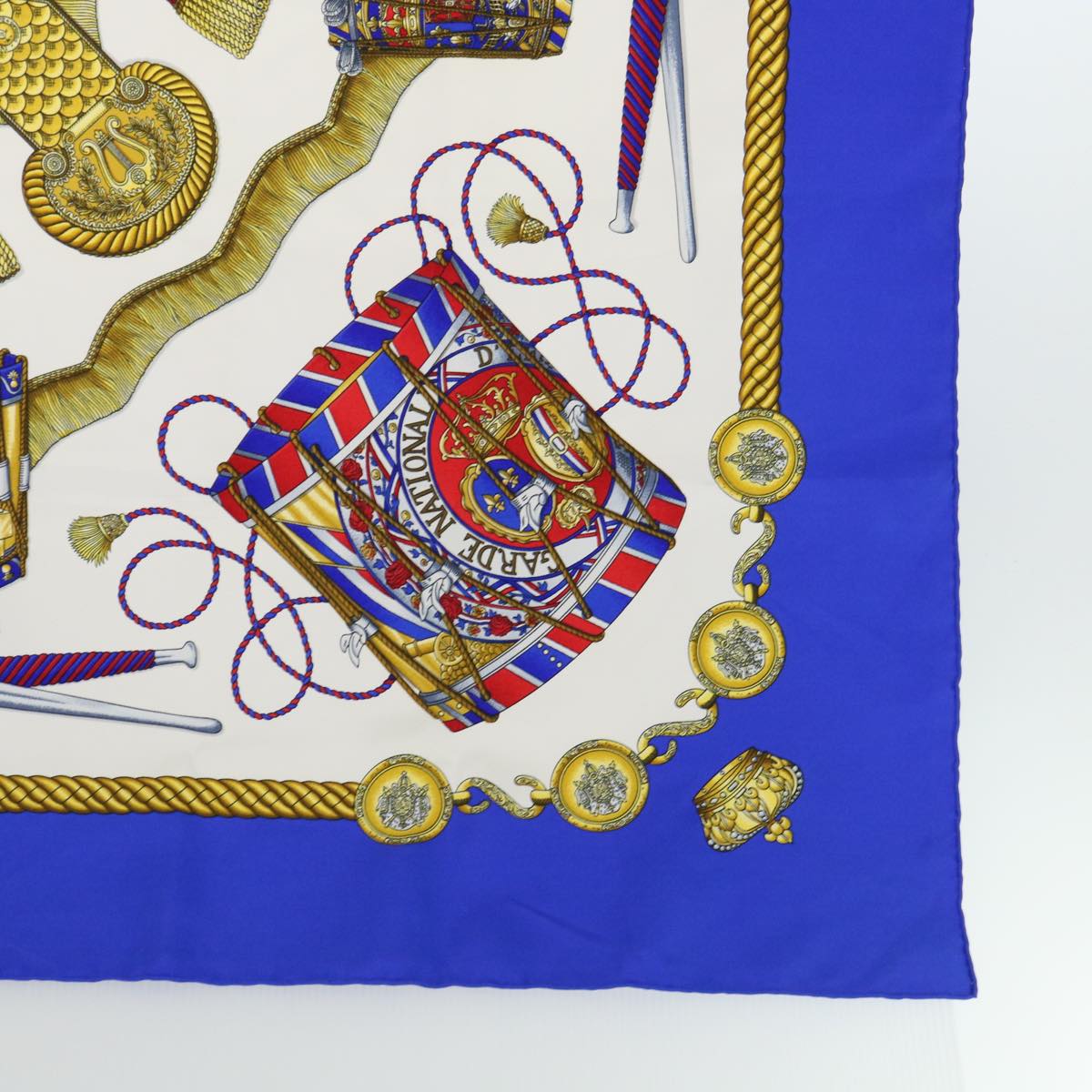 HERMES Carre 90 LES TAMBOURS Scarf Silk White Blue Red Auth 51104