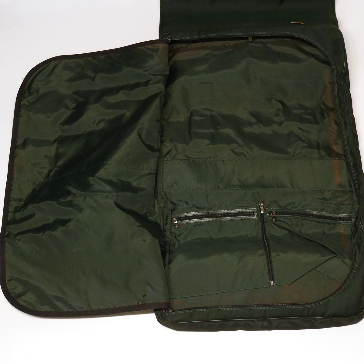 LOUIS VUITTON Taiga Portable Giveciere Garment Cover Ardoise M30692 Auth 51896