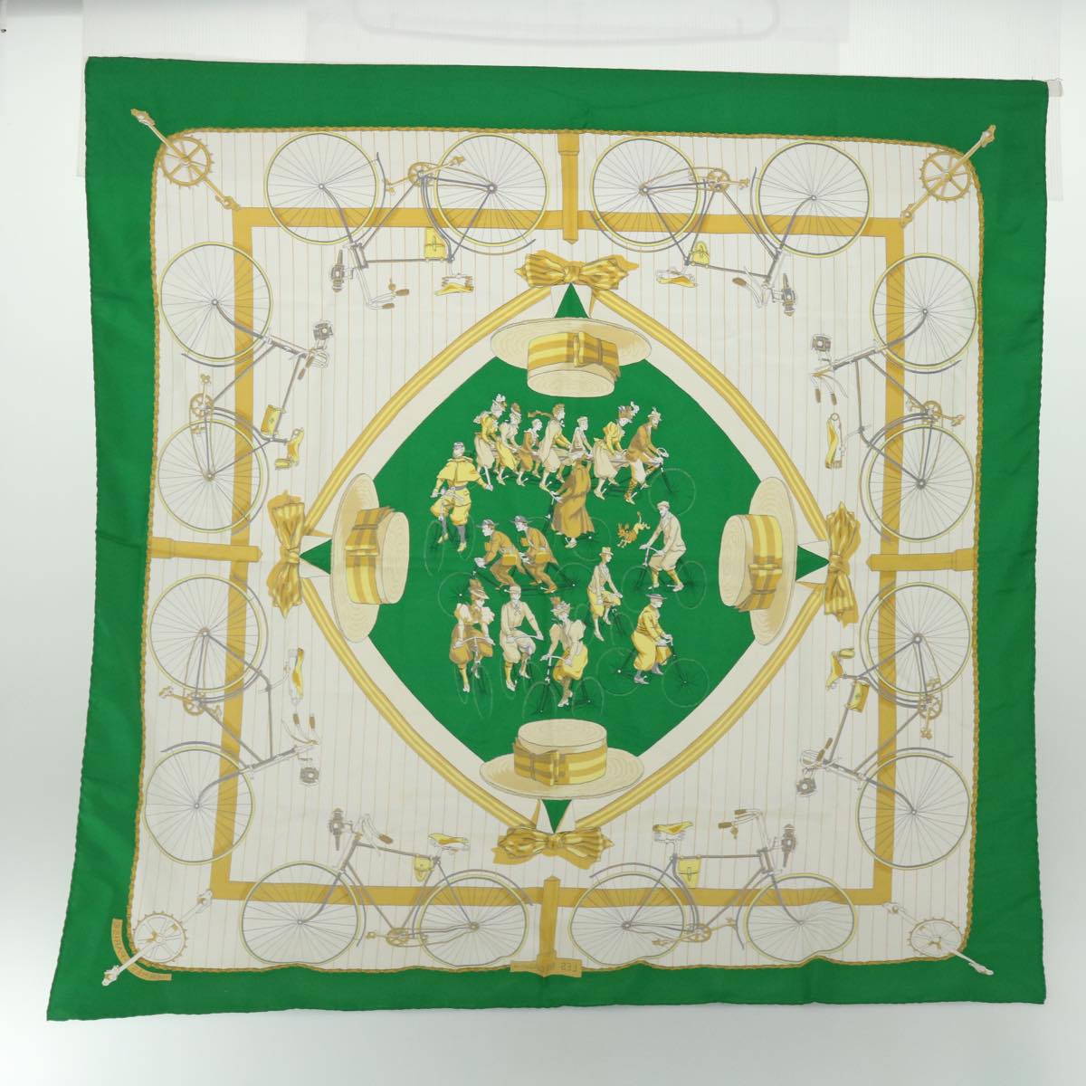 HERMES Carre 90 LES BECANES Scarf Silk Green Auth 51899