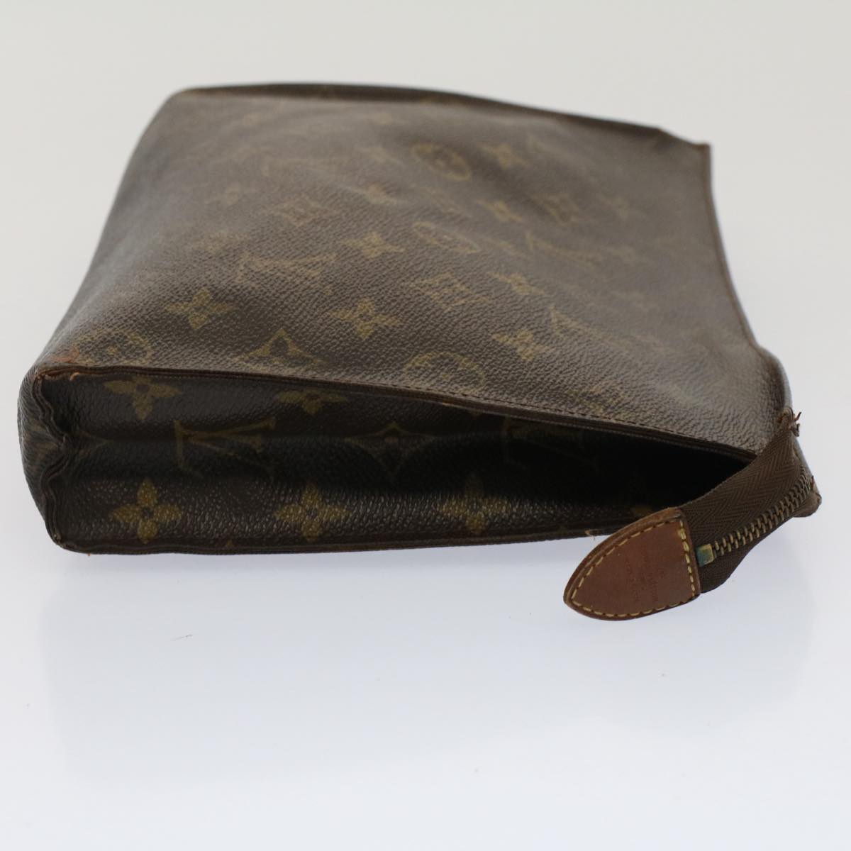 LOUIS VUITTON Monogram Poche Toilette 26 Pouch M47542 LV Auth 52105