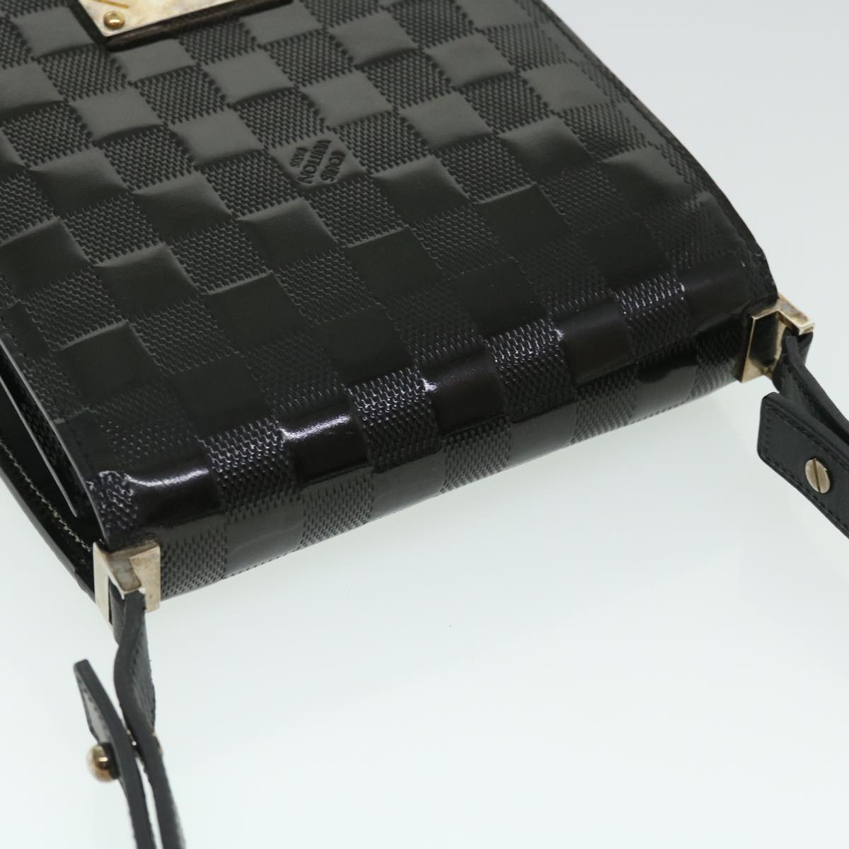 LOUIS VUITTON Damier Vernis Club Shoulder Bag Black M92129 LV Auth 52325