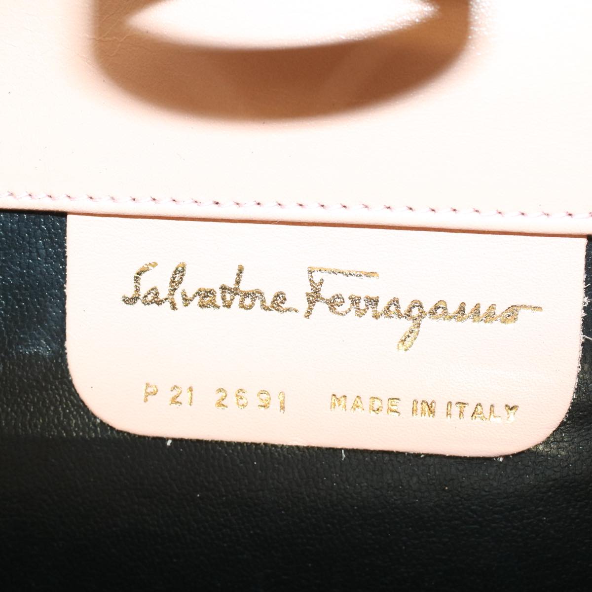 Salvatore Ferragamo Gancini Chain Shoulder Bag Suede Pink Auth 52442