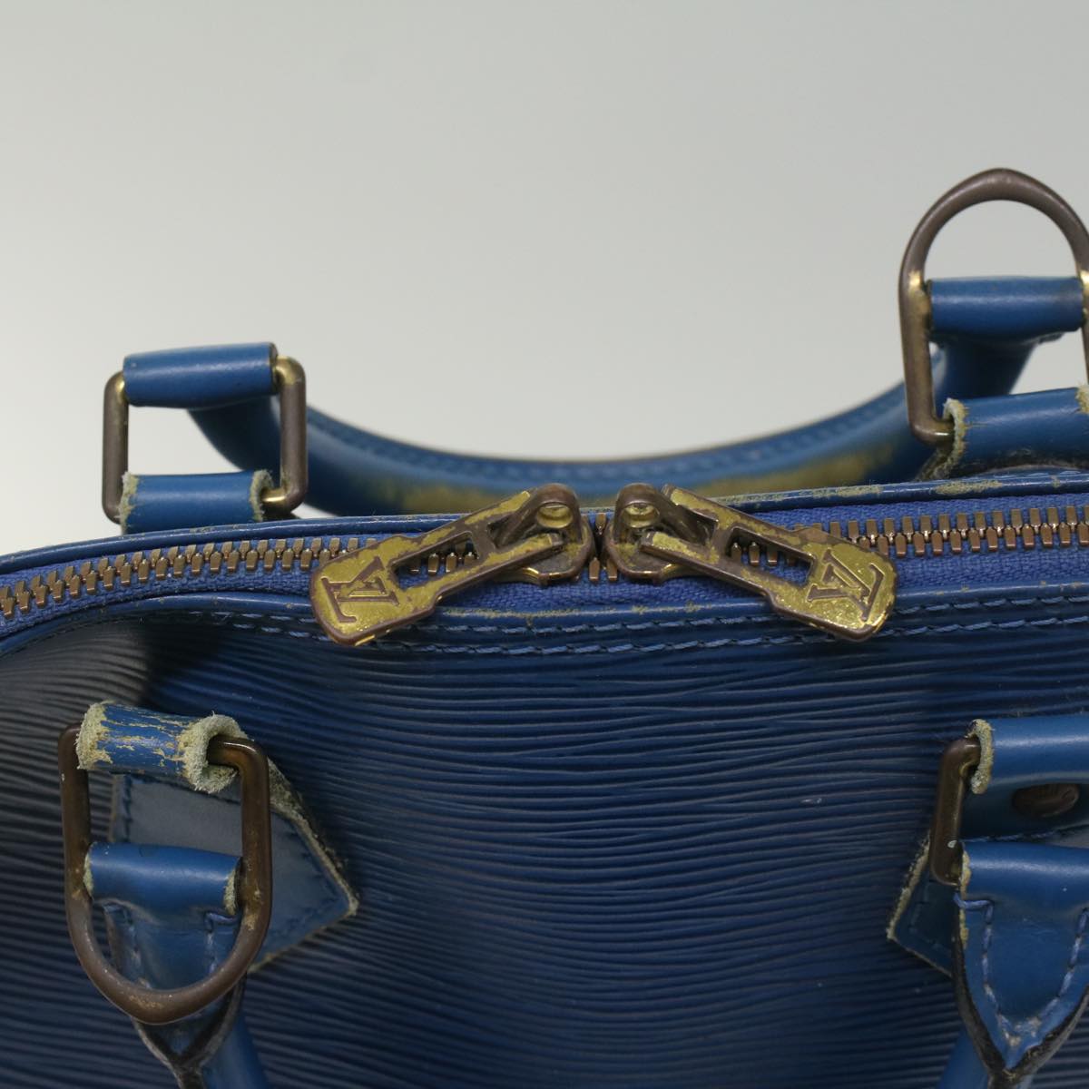 LOUIS VUITTON Epi Alma Hand Bag Toledo Blue M52145 LV Auth 52597