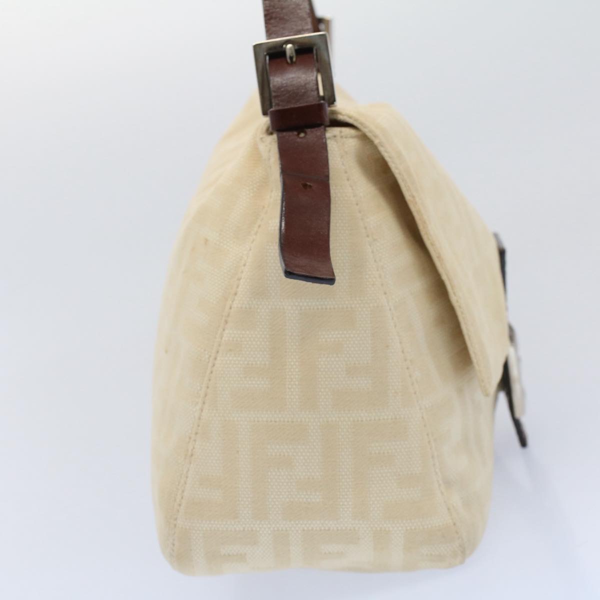 FENDI Mamma Baguette Shoulder Bag Beige Auth 52740