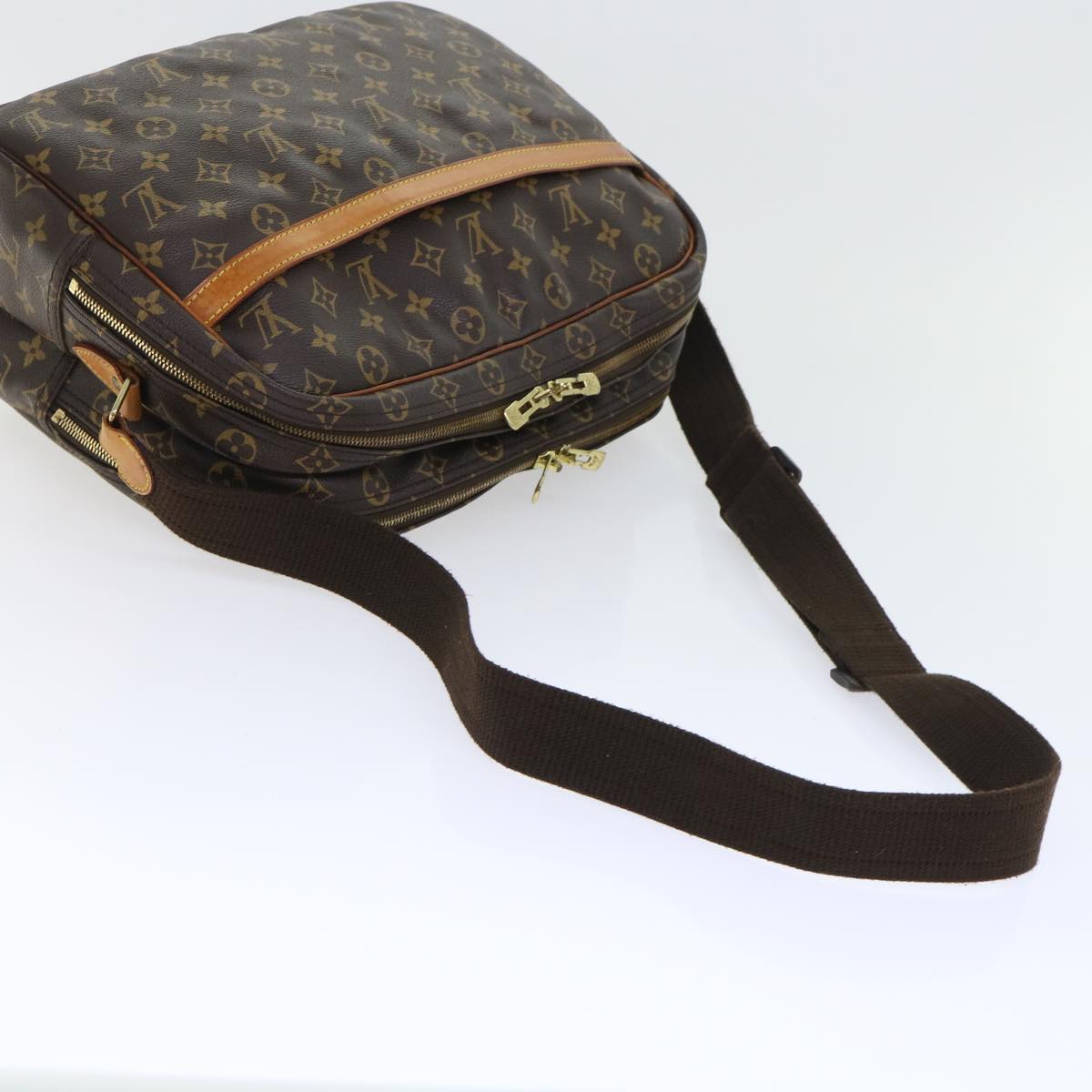 LOUIS VUITTON Monogram Reporter GM Shoulder Bag M45252 LV Auth 52797