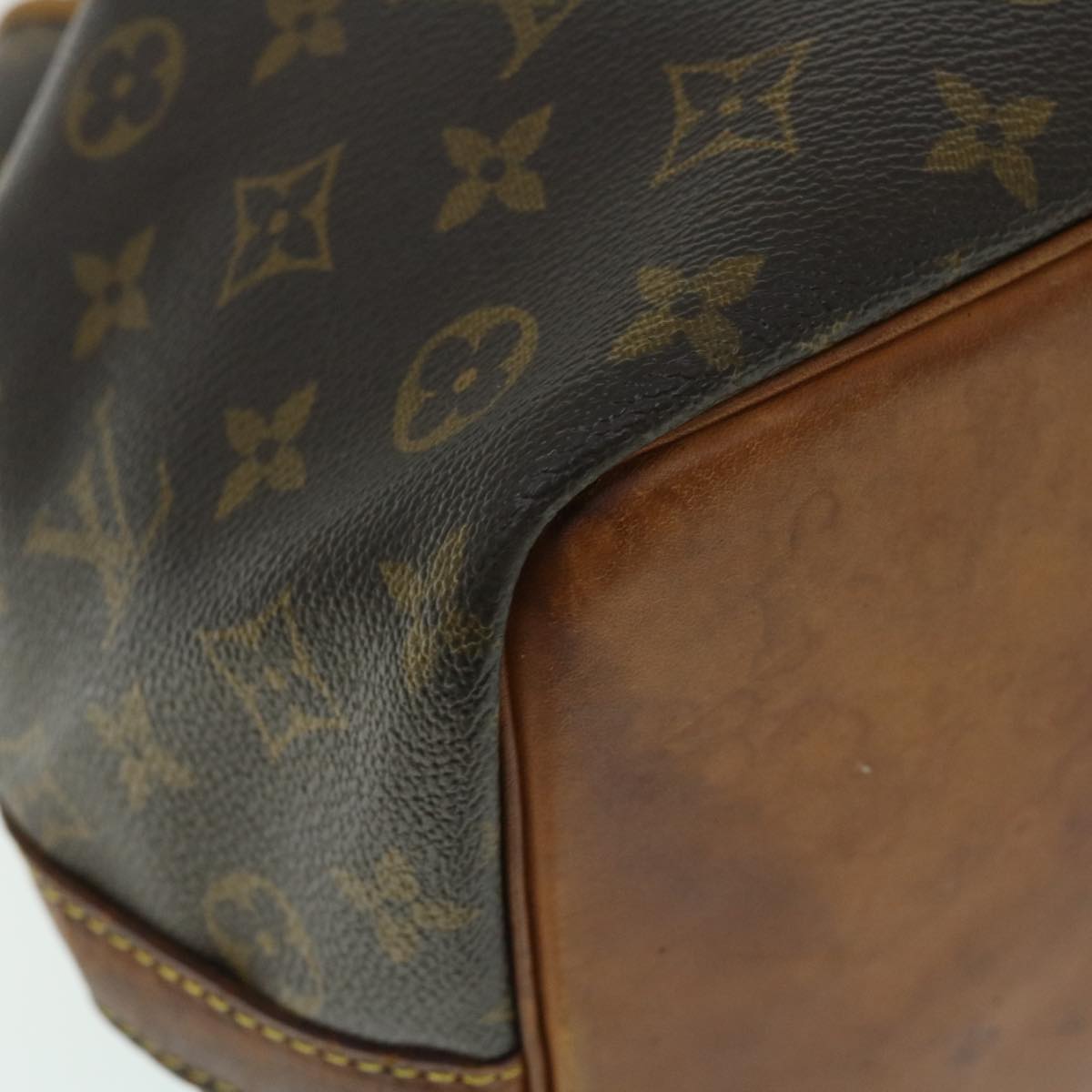 LOUIS VUITTON Monogram Petit Noe Shoulder Bag M42226 LV Auth 52845