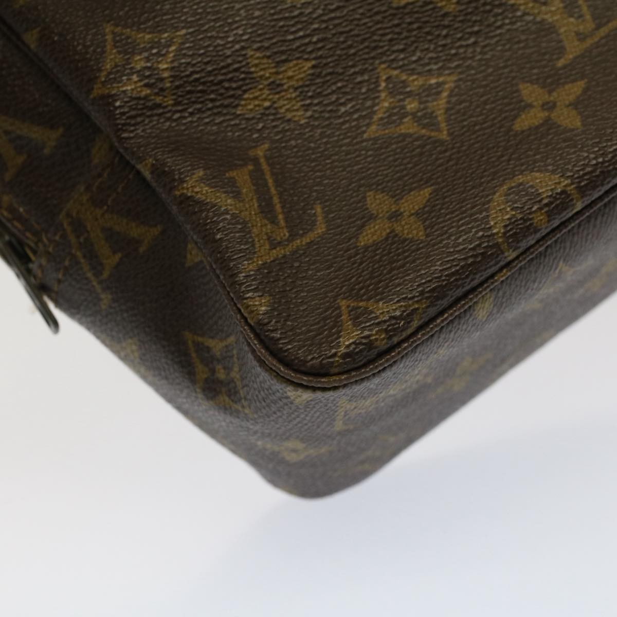 LOUIS VUITTON Monogram Trousse Toilette 28 Clutch Bag M47522 LV Auth 53035