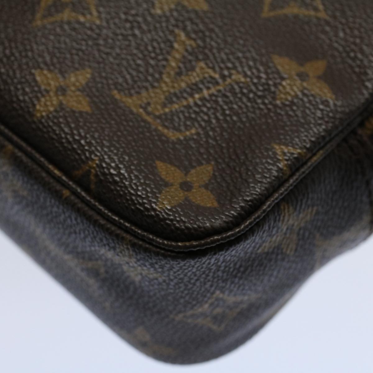 LOUIS VUITTON Monogram Trousse Toilette 23 Clutch Bag M47524 LV Auth 53040