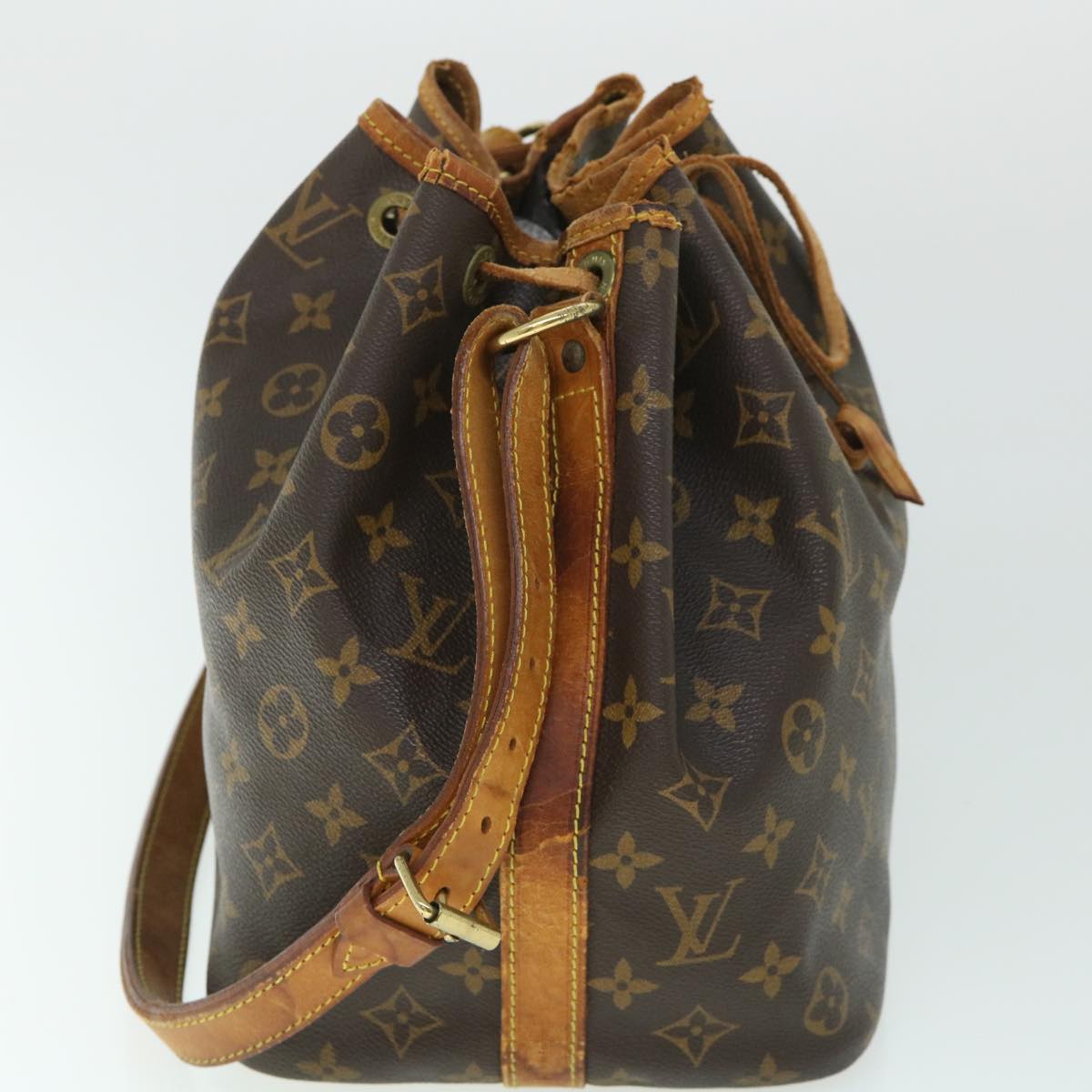 LOUIS VUITTON Monogram Petit Noe Shoulder Bag M42226 LV Auth 53121