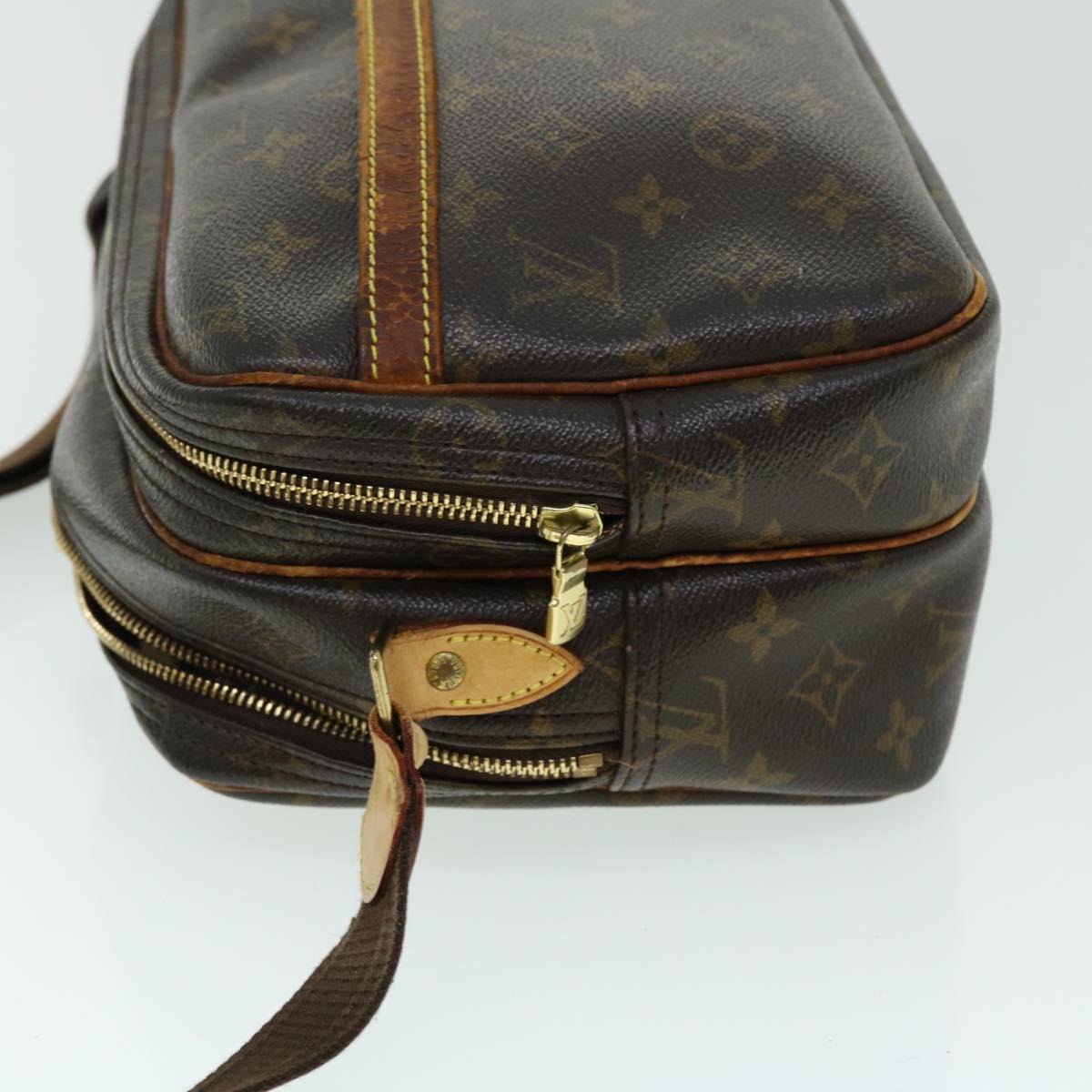 LOUIS VUITTON Monogram Reporter PM Shoulder Bag M45254 LV Auth 53181