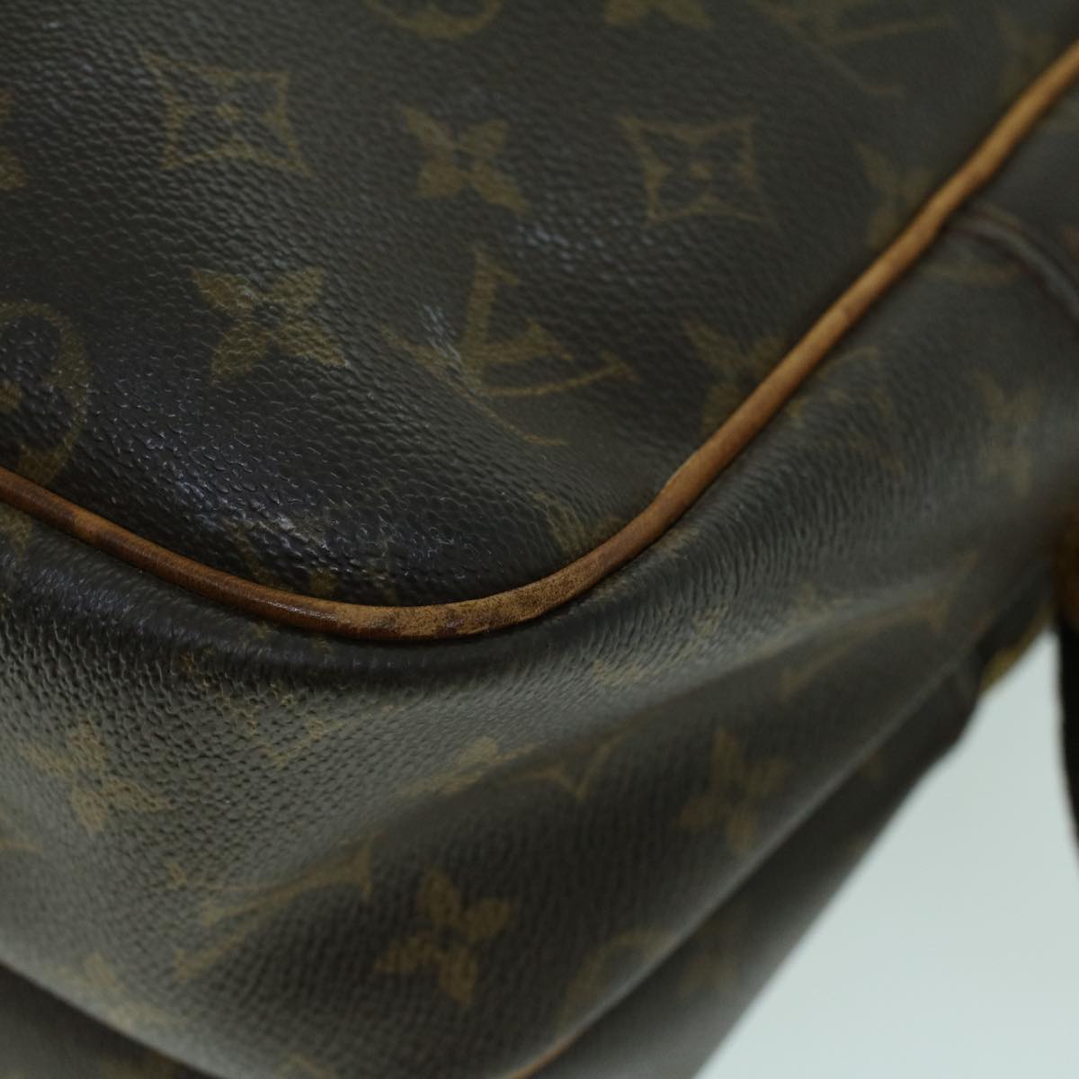 LOUIS VUITTON Monogram Reporter GM Shoulder Bag M45252 LV Auth 53184