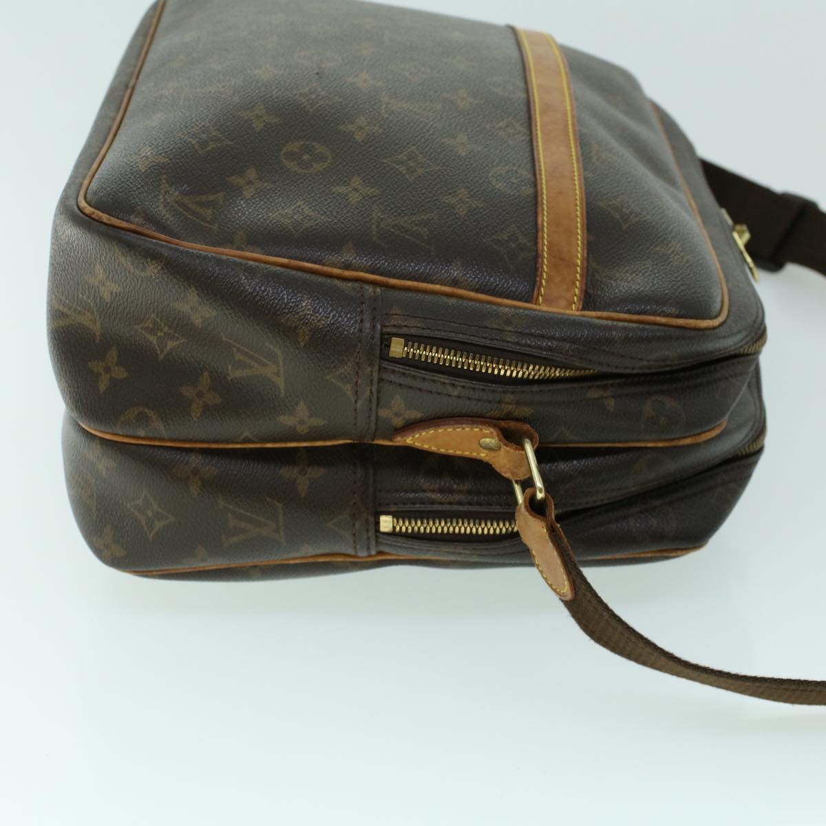 LOUIS VUITTON Monogram Reporter GM Shoulder Bag M45252 LV Auth 53184