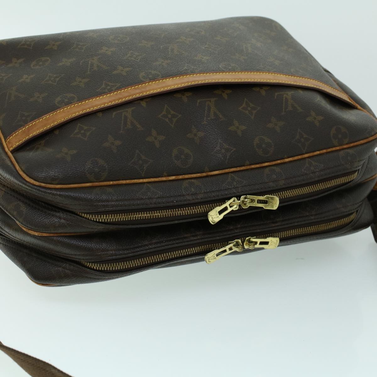 LOUIS VUITTON Monogram Reporter GM Shoulder Bag M45252 LV Auth 53184