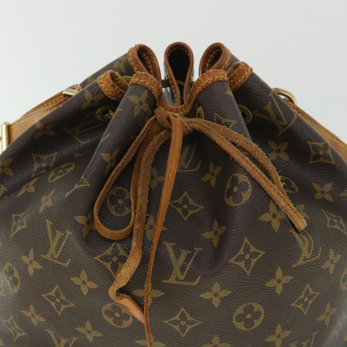 LOUIS VUITTON Monogram Petit Noe Shoulder Bag M42226 LV Auth 53336