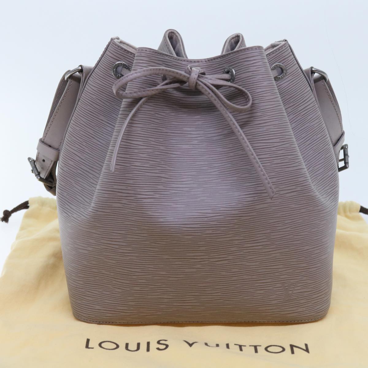 LOUIS VUITTON Epi Petit Noe Shoulder Bag Lilac M4410B LV Auth 53359