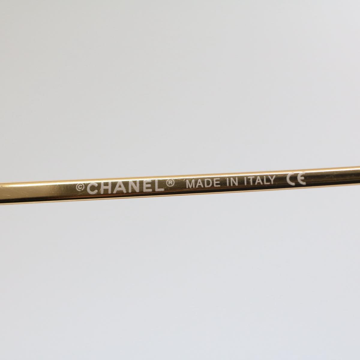CHANEL Sunglasses Metal Black Gold Tone CC Auth 53401