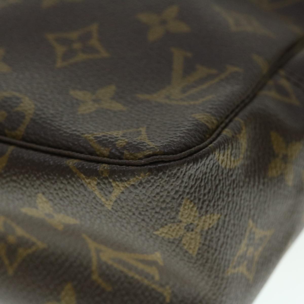 LOUIS VUITTON Monogram Trousse Toilette 28 Clutch Bag M47522 LV Auth 53435