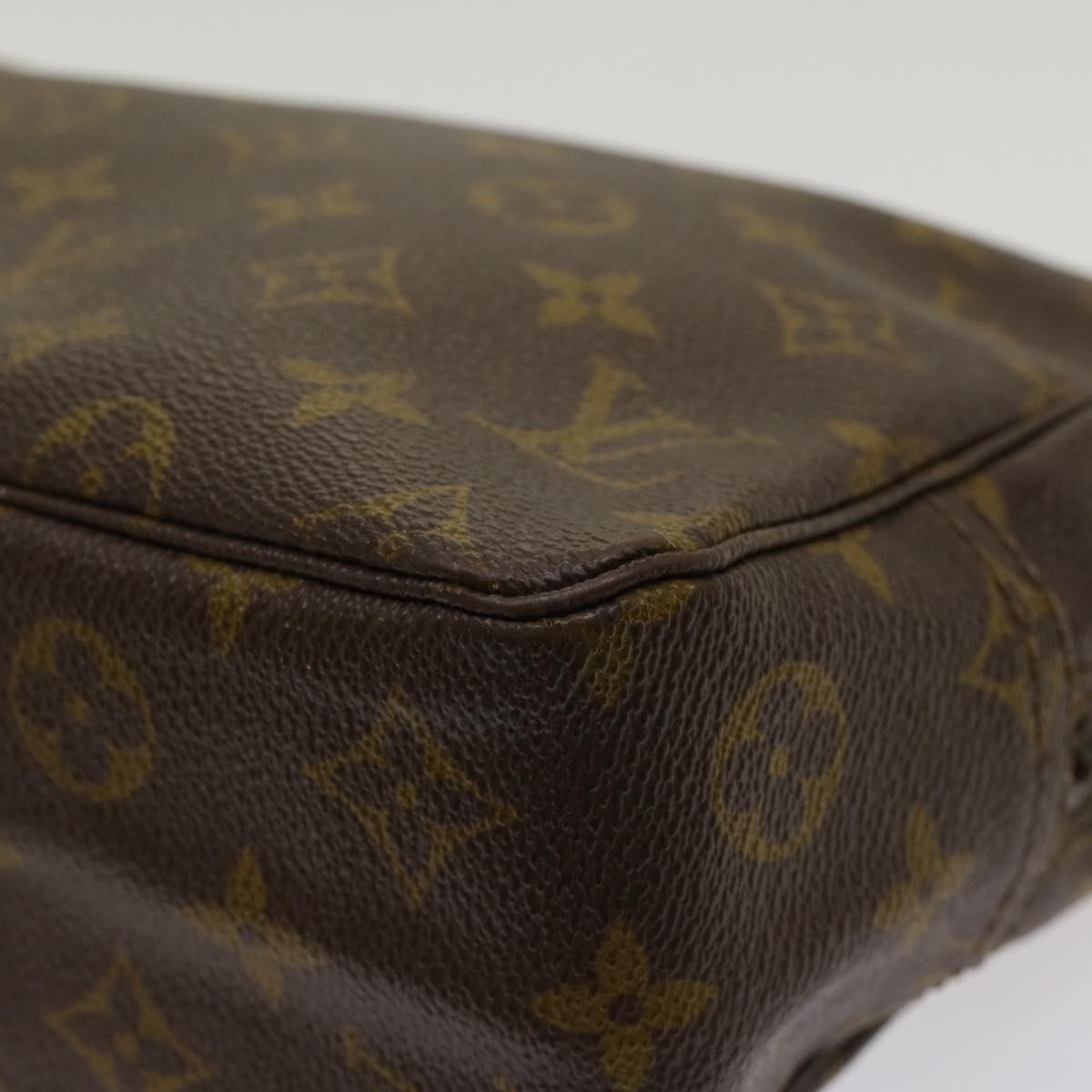 LOUIS VUITTON Monogram Trousse Toilette 28 Clutch Bag M47522 LV Auth 53483