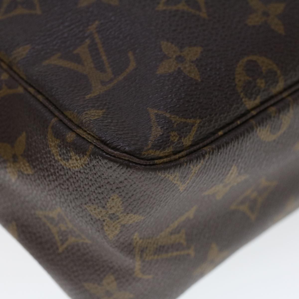 LOUIS VUITTON Monogram Trousse Toilette 28 Clutch Bag M47522 LV Auth 53508