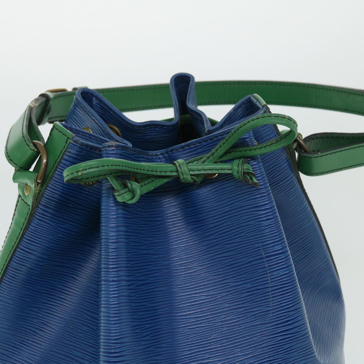 LOUIS VUITTON Epi Tricolor Noe Shoulder Bag Green Blue M44044 LV Auth 53560