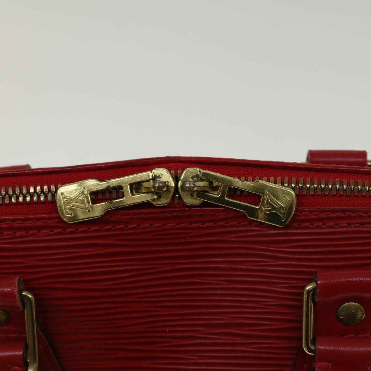 LOUIS VUITTON Epi Alma Hand Bag Castilian Red M52147 LV Auth 53565