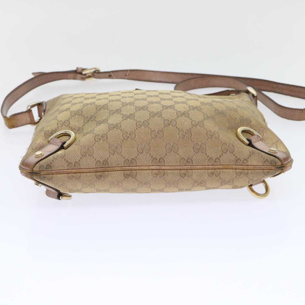 GUCCI GG Canvas Shoulder Bag Gold Auth 53664