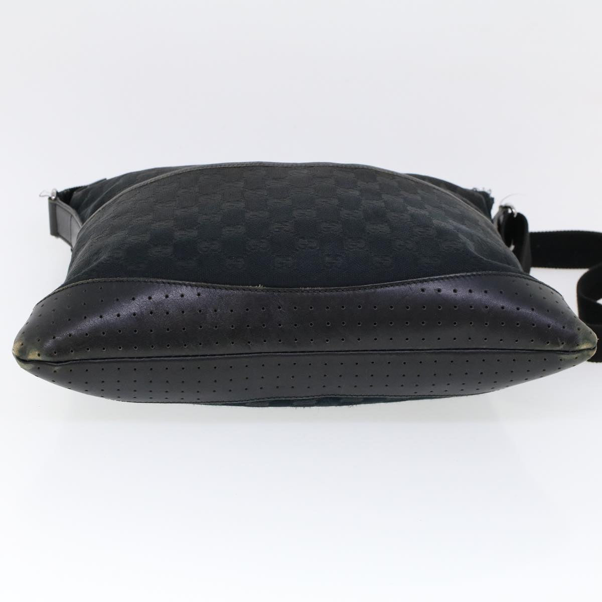 GUCCI GG Canvas Shoulder Bag Black Auth 53665