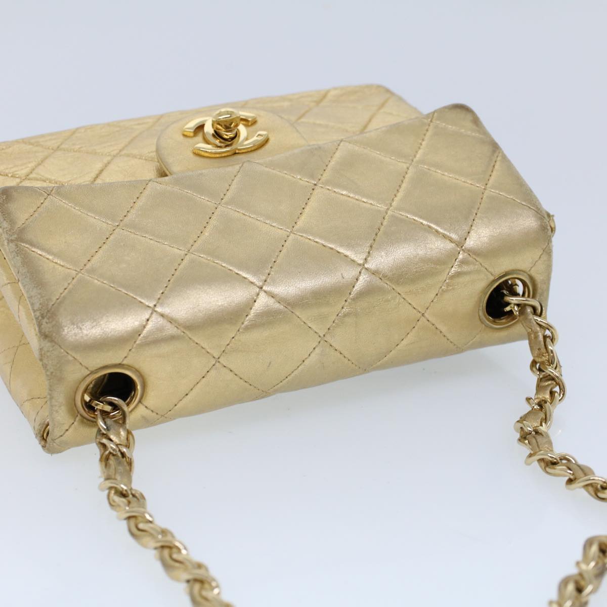 CHANEL Matelasse Turn Lock Chain Shoulder Bag Lamb Skin Gold CC Auth 53752A