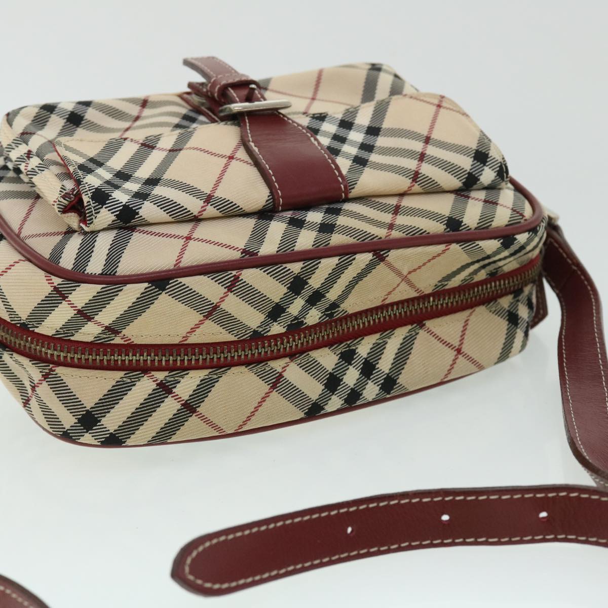 BURBERRY Nova Check Blue Label Shoulder Bag Nylon Leather Beige Red Auth 53781