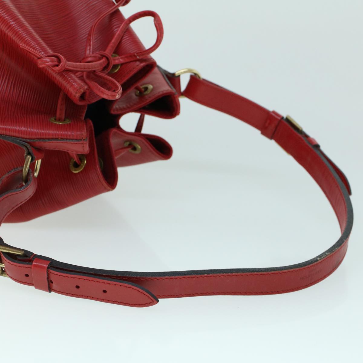 LOUIS VUITTON Epi Noe Shoulder Bag Red M44007 LV Auth 53841