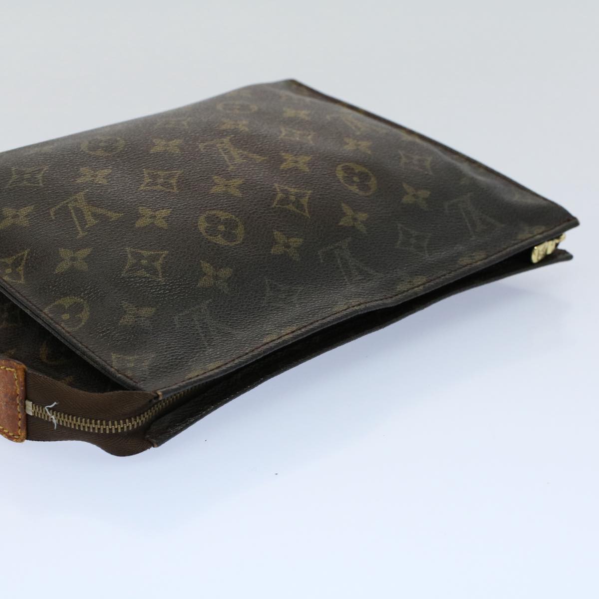 LOUIS VUITTON Monogram Poche Toilette 26 Pouch M47542 LV Auth 53884