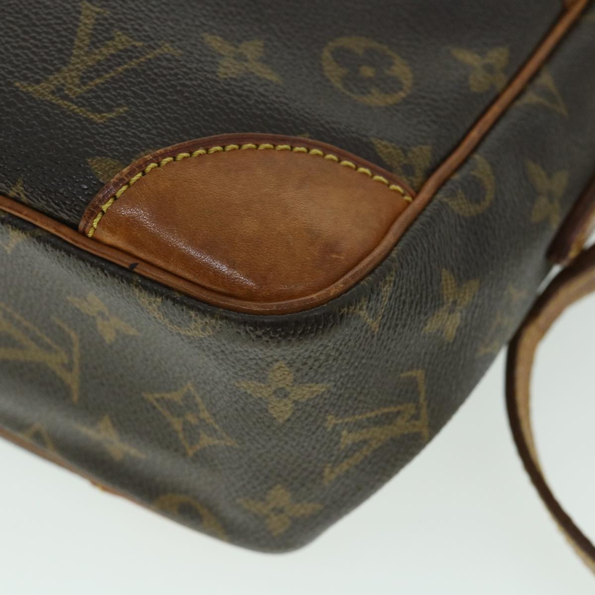 LOUIS VUITTON Monogram Trocadero 30 Shoulder Bag M51272 LV Auth 53898