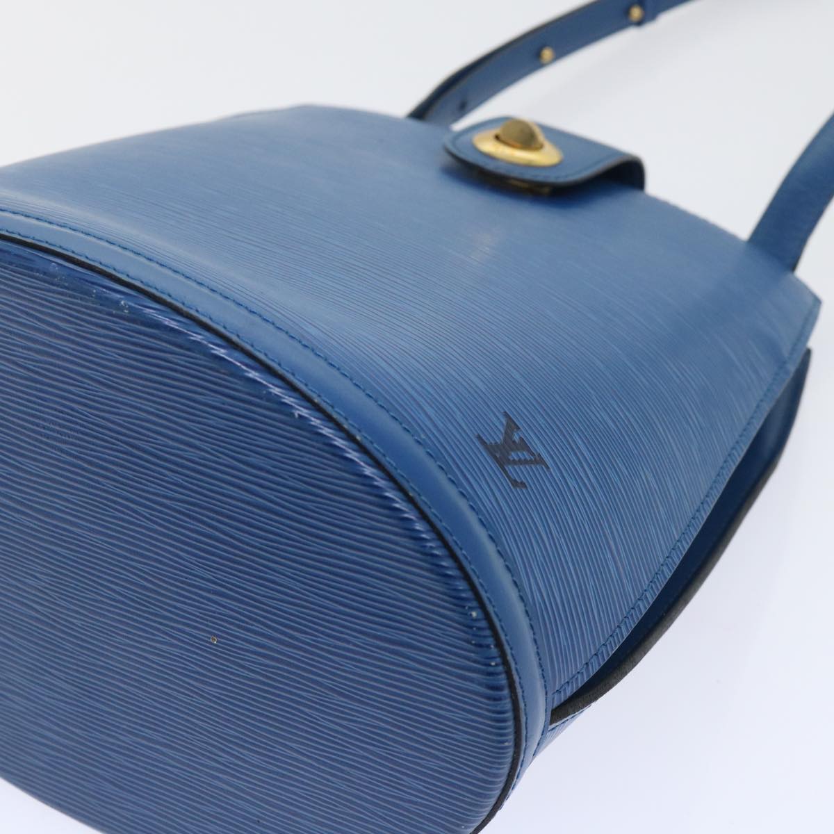 LOUIS VUITTON Epi Cluny Shoulder Bag Blue M52255 LV Auth 53959