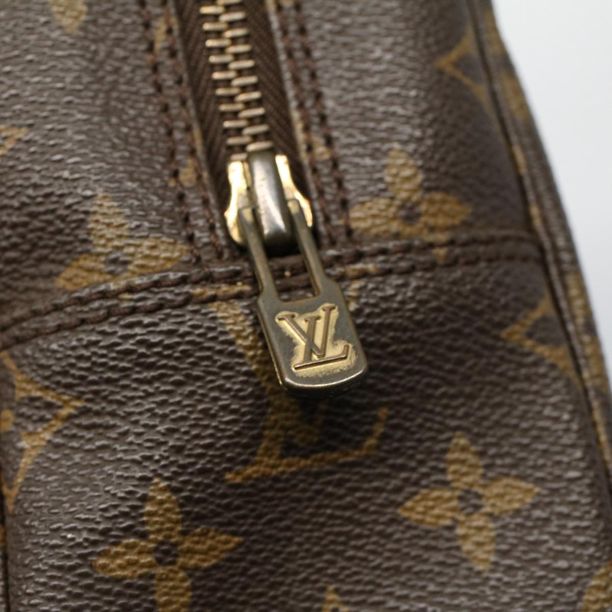 LOUIS VUITTON Monogram Trousse Toilette 28 Clutch Bag M47522 LV Auth 54160