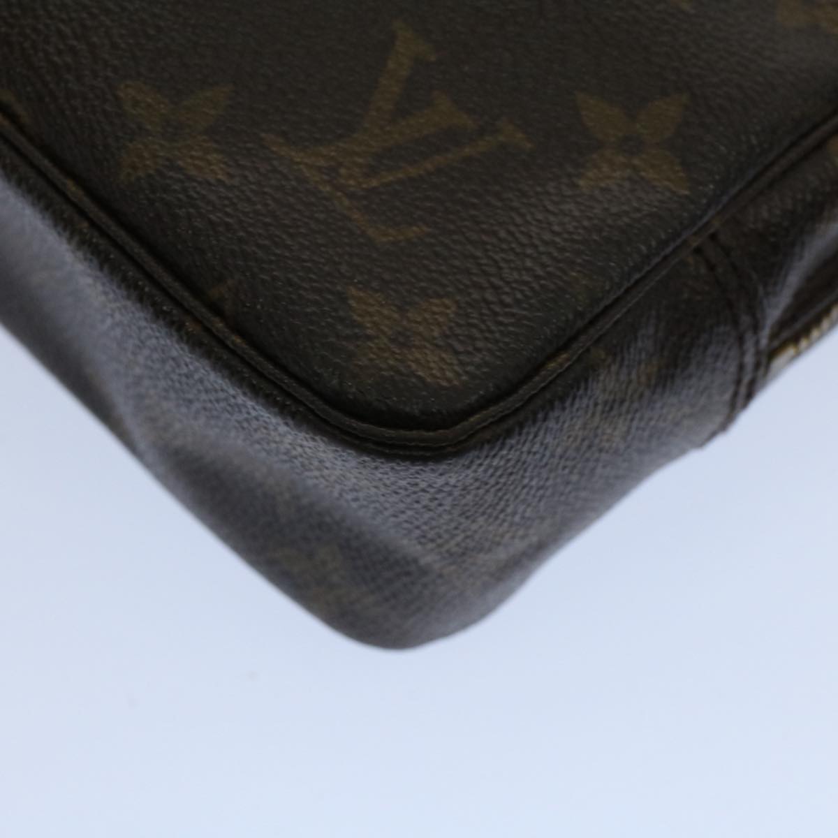 LOUIS VUITTON Monogram Trousse Toilette 23 Clutch Bag M47524 LV Auth 54161