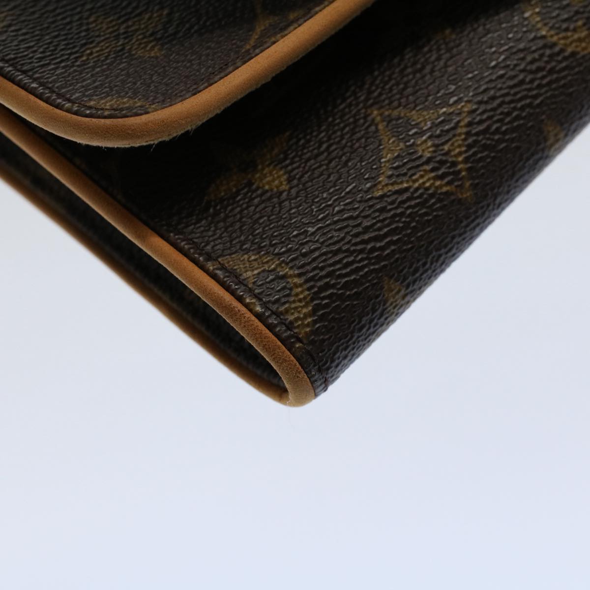 LOUIS VUITTON Monogram Pochette Twin GM Shoulder Bag M51852 LV Auth 54176