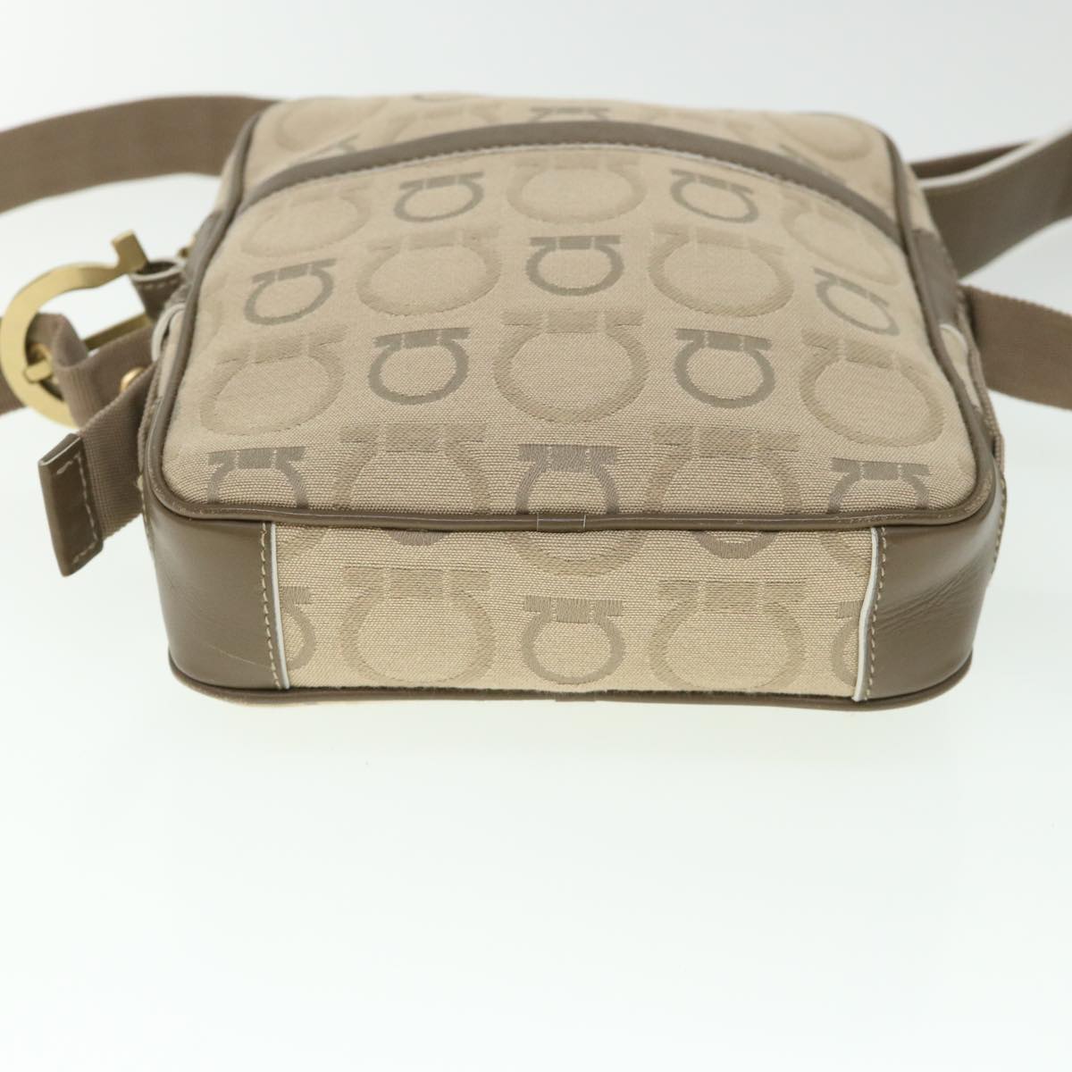 Salvatore Ferragamo Shoulder Bag Canvas Beige Auth 54197