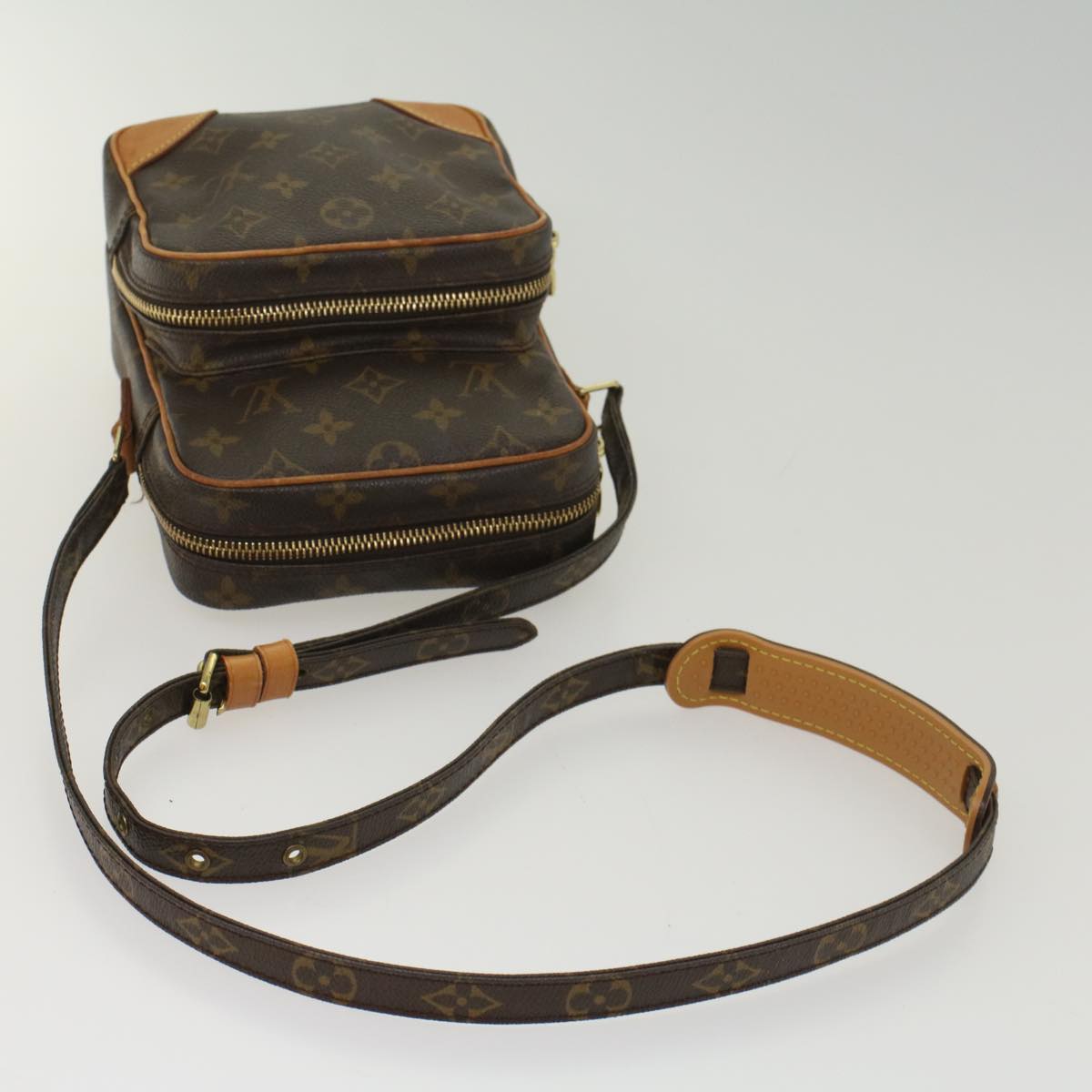 LOUIS VUITTON Monogram Amazon Shoulder Bag M45236 LV Auth 54235