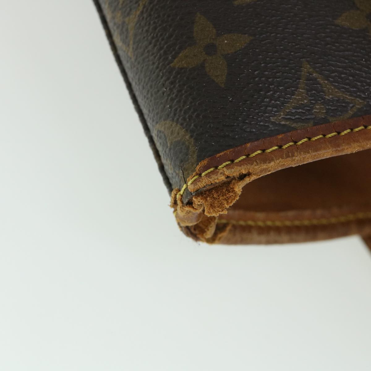 LOUIS VUITTON Monogram Bucket GM Shoulder Bag Vintage M42236 LV Auth 54283