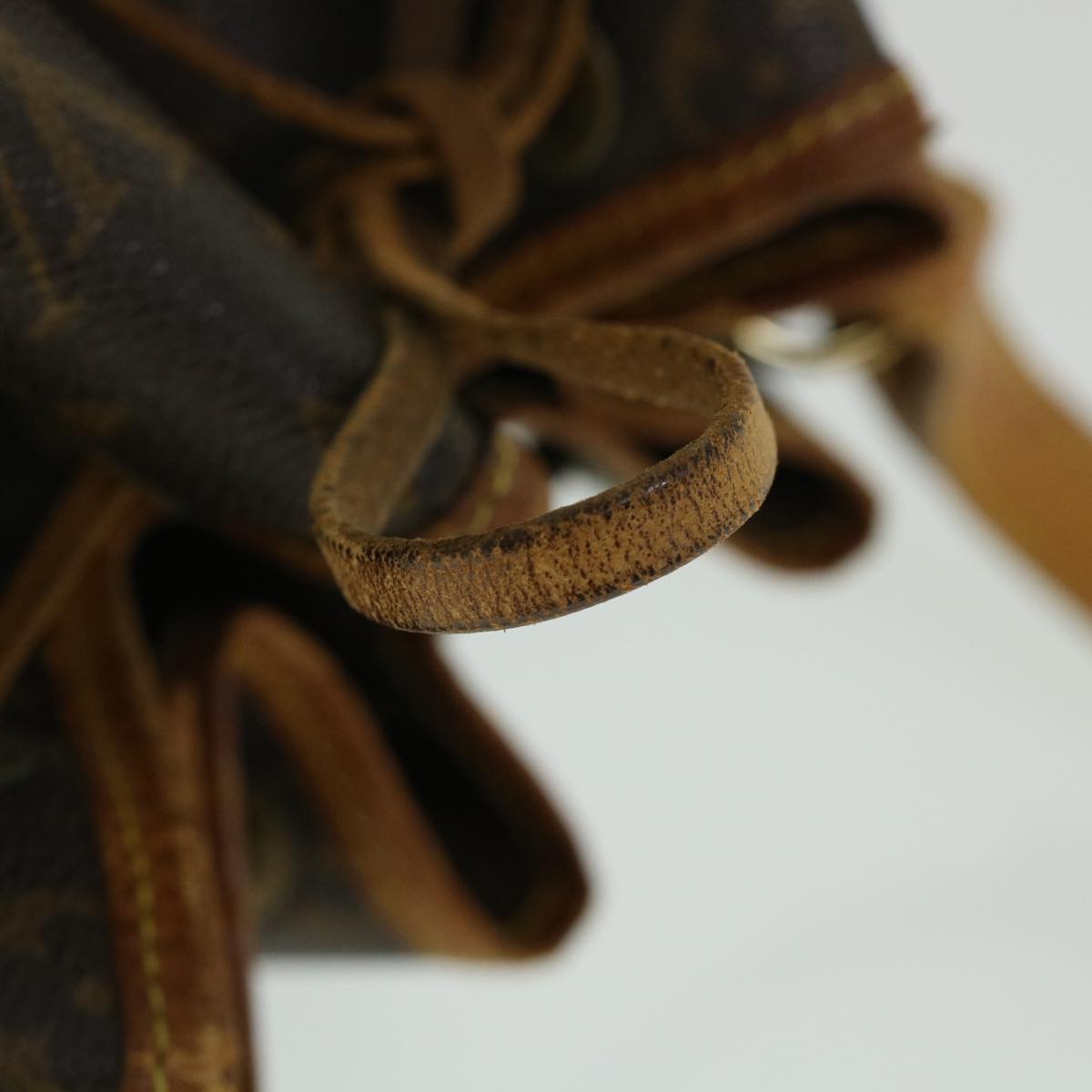 LOUIS VUITTON Monogram Noe Shoulder Bag M42224 LV Auth 54312