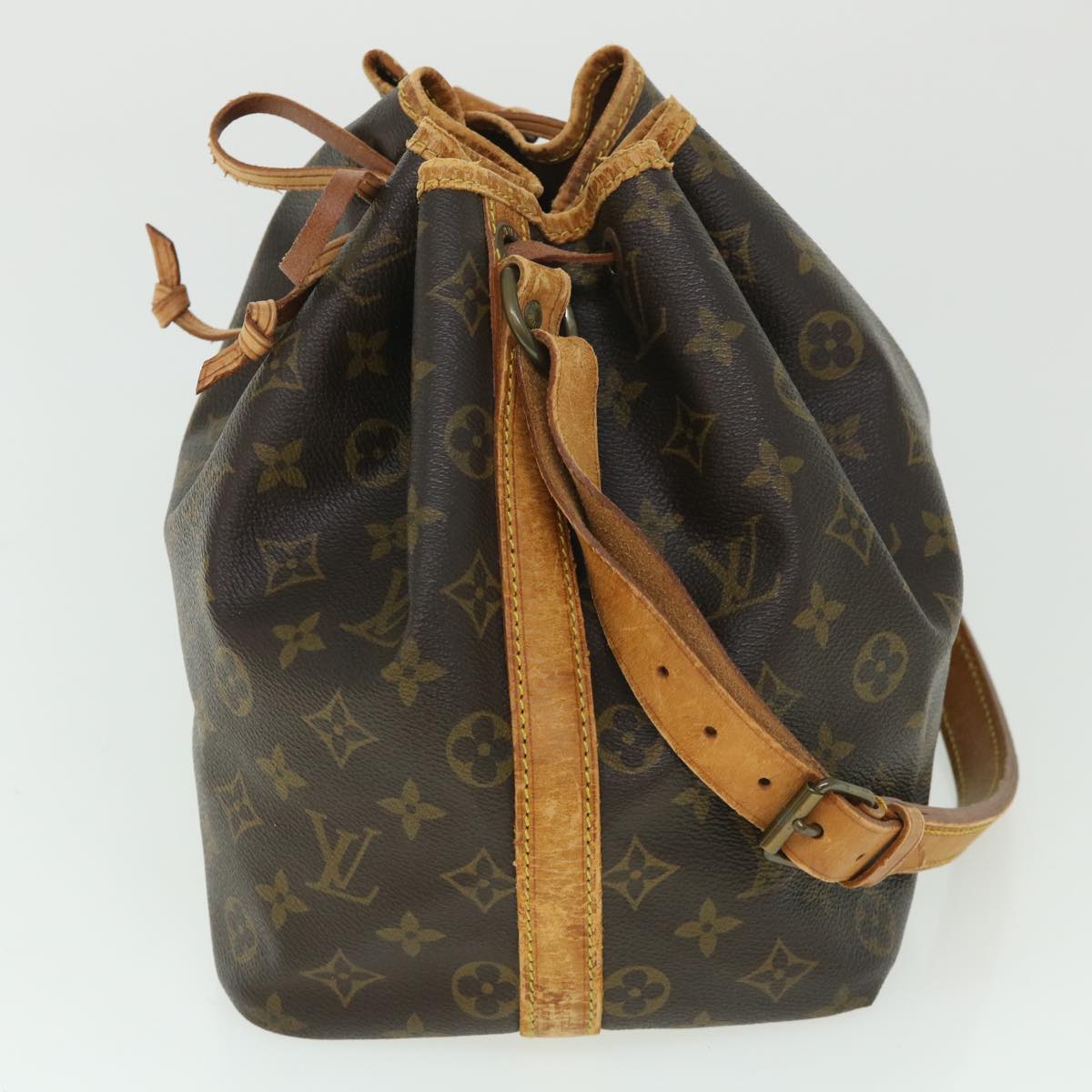 LOUIS VUITTON Monogram Petit Noe Shoulder Bag M42226 LV Auth 54318