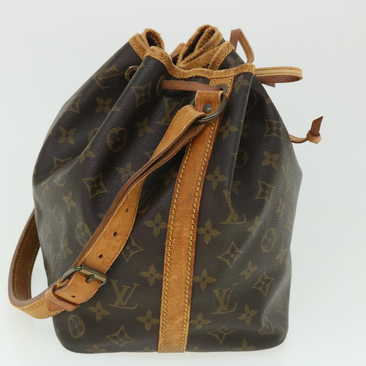 LOUIS VUITTON Monogram Petit Noe Shoulder Bag M42226 LV Auth 54318