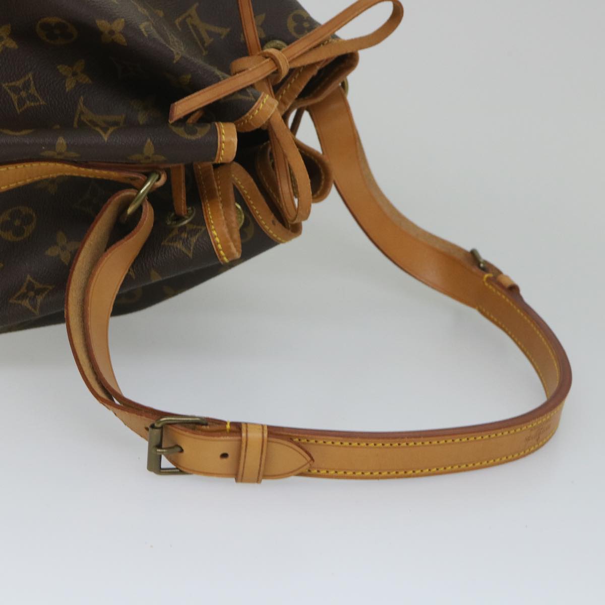 LOUIS VUITTON Monogram Noe Shoulder Bag M42224 LV Auth 54320