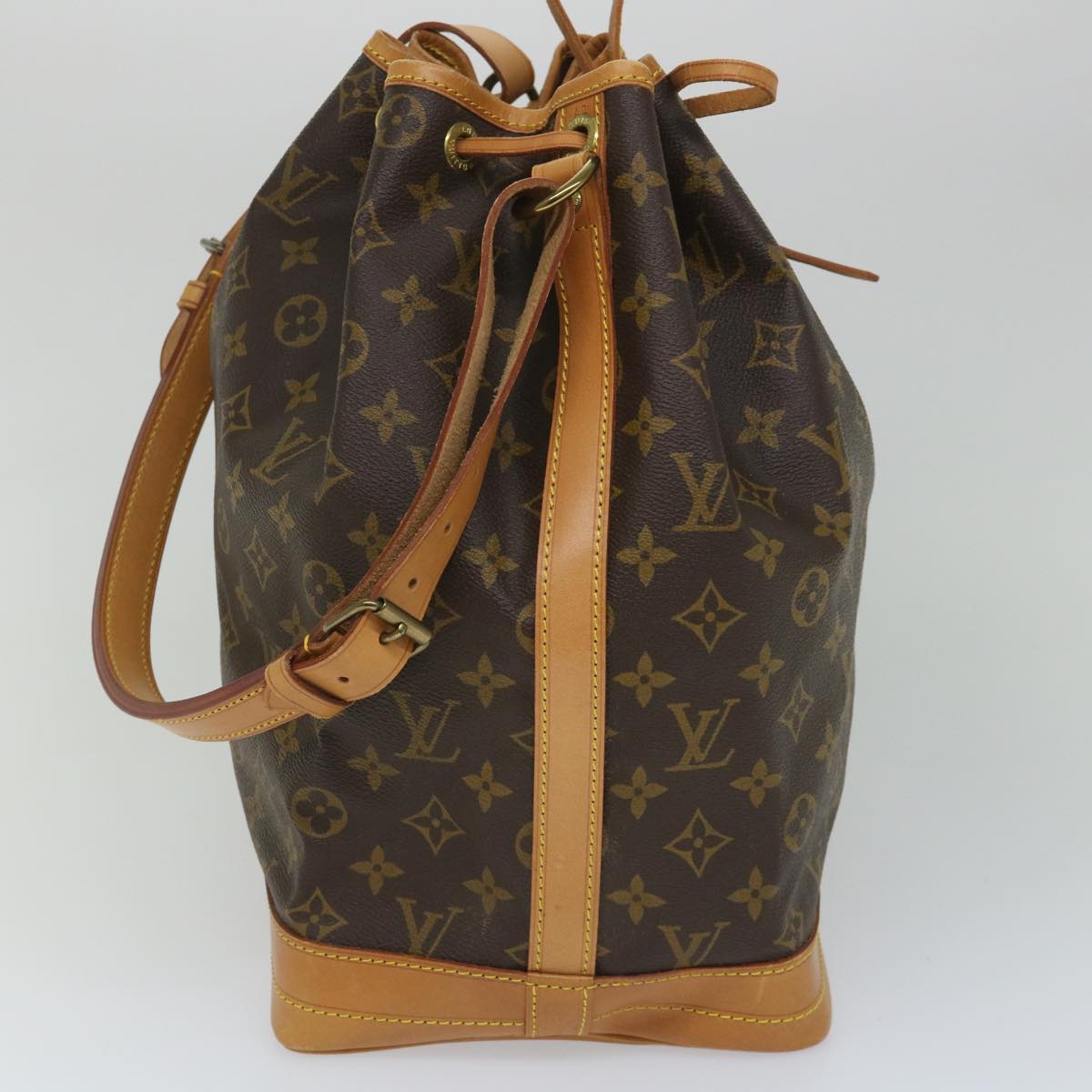 LOUIS VUITTON Monogram Noe Shoulder Bag M42224 LV Auth 54320